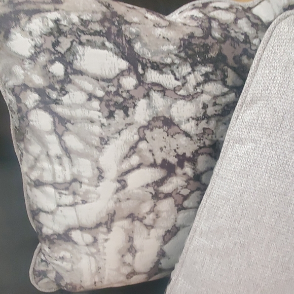 Brand new throw pillows